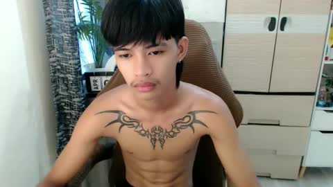 Snapshot of yourasian_eric chatting on 04/07/26, 05:19 yourasian_eric online show from 04/07/26, 05:19