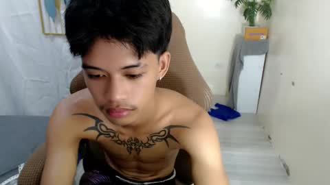 Snapshot of yourasian_eric chatting on 05/15/26, 07:48 yourasian_eric online show from 05/15/26, 07:48