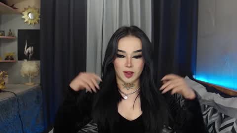 Snapshot of yourasiancockisontop chatting on 01/09/25, 08:44 kim online show from 01/09/25, 08:44