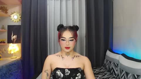 Snapshot of yourasiancockisontop chatting on 02/18/25, 02:27 kim online show from 02/18/25, 02:27