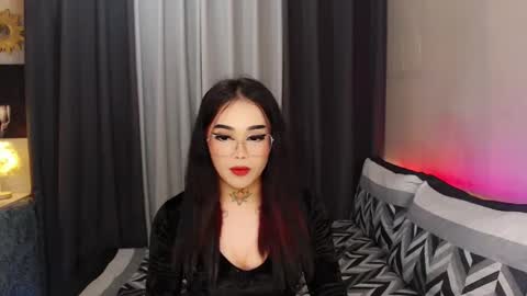 Snapshot of yourasiancockisontop chatting on 02/21/25, 06:48 kim online show from 02/21/25, 06:48