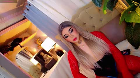 Snapshot of yourasiancockisontop chatting on 10/16/25, 06:25 kim online show from 10/16/25, 06:25