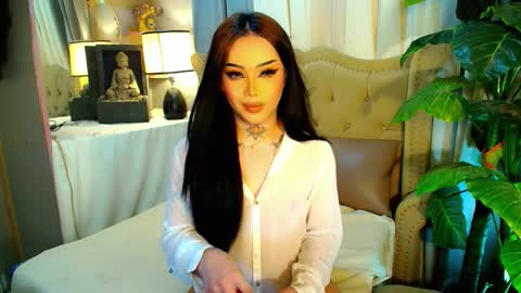 Snapshot of yourasiancockisontop chatting on 10/23/25, 12:26 kim online show from 10/23/25, 12:26