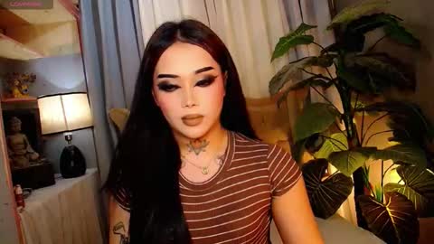 Snapshot of yourasiancockisontop chatting on 11/23/25, 09:20 kim online show from 11/23/25, 09:20