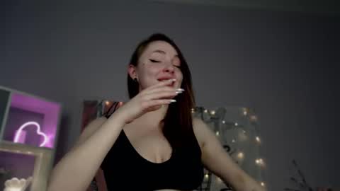 Snapshot of yourdreamcristal chatting on 02/16/25, 01:05 yourdreamcristal online show from 02/16/25, 01:05