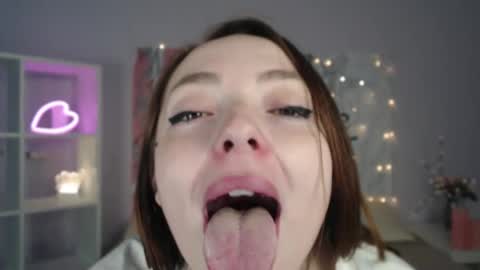 Snapshot of yourdreamcristal chatting on 02/24/25, 10:48 yourdreamcristal online show from 02/24/25, 10:48