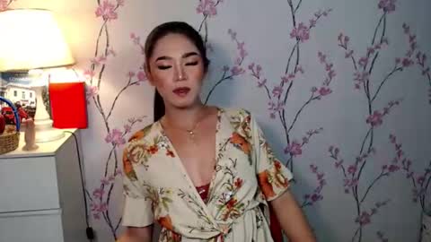 Snapshot of yourdreamgirljane chatting on 10/05/25, 11:57 JANE online show from 10/05/25, 11:57