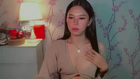 Snapshot of yourdreamgirljane chatting on 10/11/25, 06:17 JANE online show from 10/11/25, 06:17