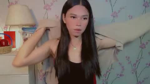 Snapshot of yourdreamgirljane chatting on 10/17/25, 02:37 JANE online show from 10/17/25, 02:37