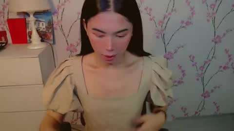 Snapshot of yourdreamgirljane chatting on 10/23/25, 07:01 JANE online show from 10/23/25, 07:01