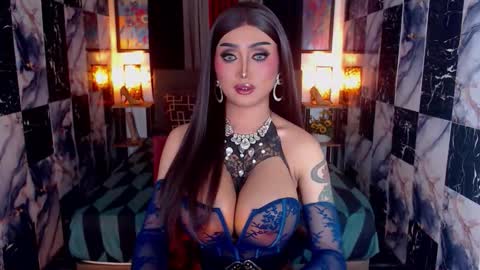 Snapshot of yourdreampinayx chatting on 10/16/25, 06:03 Kath Harper online show from 10/16/25, 06:03