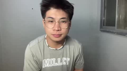 yourfantasyyy_ online show from 02/25/25, 08:51