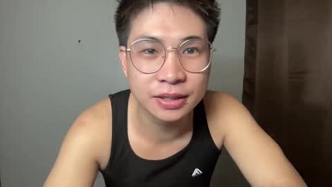 yourfantasyyy_ online show from 03/10/25, 11:42