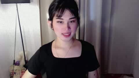 PrettyElla online show from 09/09/25, 08:14