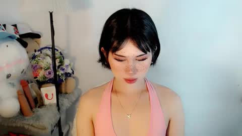 PrettyElla online show from 11/12/25, 03:51