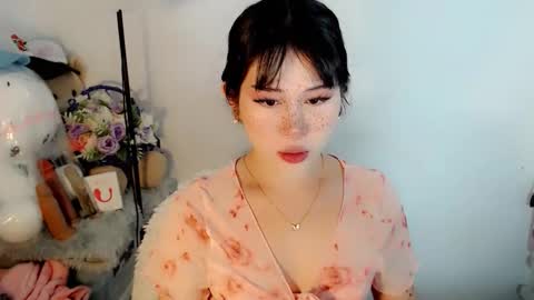 PrettyElla online show from 11/15/25, 02:31