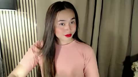 Snapshot of yourfavoratequinn chatting on 12/03/25, 06:43 Quinn online show from 12/03/25, 06:43