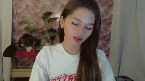 Sunshine online show from 05/19/26, 04:35