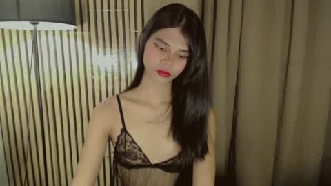 Vivian online show from 11/29/25, 09:18