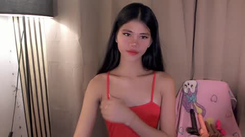 Vivian online show from 06/15/26, 08:44