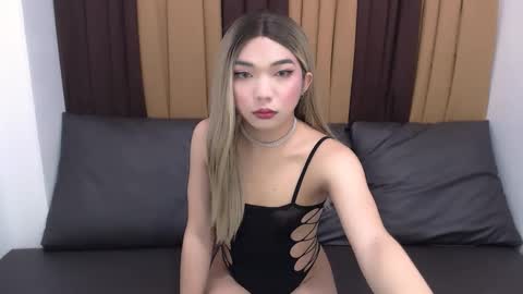 Snapshot of yourgirlzachary chatting on 02/22/25, 05:44 Goddess Yoshi online show from 02/22/25, 05:44