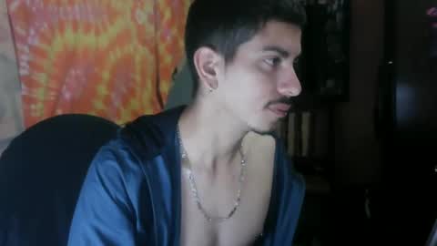 Snapshot of yourgodzeus chatting on 10/26/25, 01:55 yourgodzeus online show from 10/26/25, 01:55