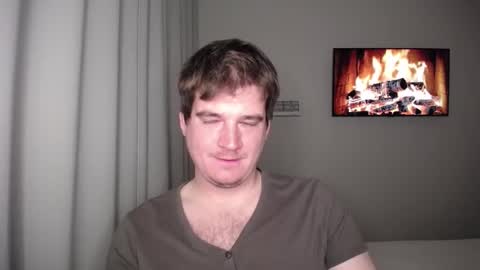 Snapshot of yourhairybuddy chatting on 10/05/25, 08:07 Andrey online show from 10/05/25, 08:07