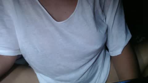 yourhotboobies23 online show from 01/04/25, 12:59