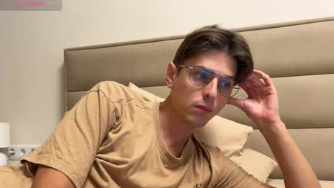 Chris online show from 09/17/25, 06:26