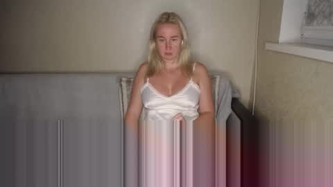 Iamyourdream online show from 10/04/25, 09:35