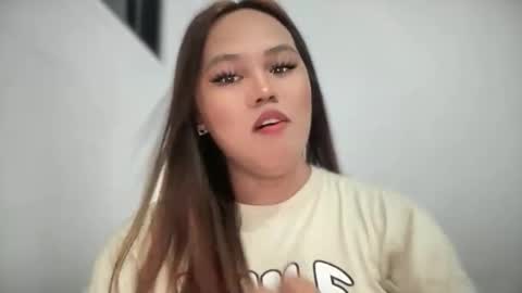 yourhotgirl_lyn online show from 06/07/26, 04:33