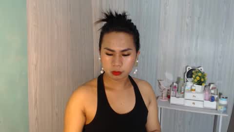 Snapshot of yourhottie_winxxx chatting on 02/01/26, 10:41 Mauie online show from 02/01/26, 10:41