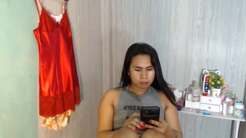 Snapshot of yourhottie_winxxx chatting on 02/27/26, 02:44 Mauie online show from 02/27/26, 02:44