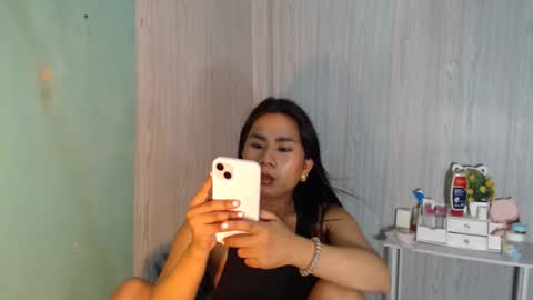 Snapshot of yourhottie_winxxx chatting on 05/09/26, 01:00 Mauie online show from 05/09/26, 01:00
