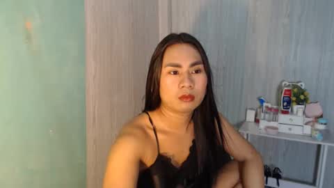 Snapshot of yourhottie_winxxx chatting on 05/12/26, 11:02 Mauie online show from 05/12/26, 11:02