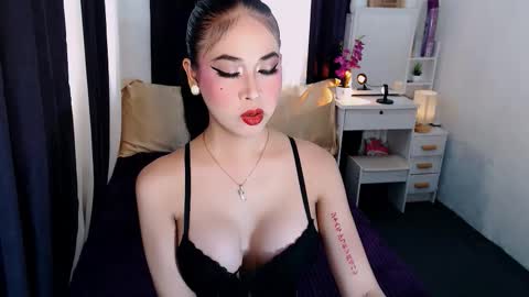 Snapshot of yourhumiliationgirl chatting on 10/28/25, 01:53 yourhumiliationgirl online show from 10/28/25, 01:53