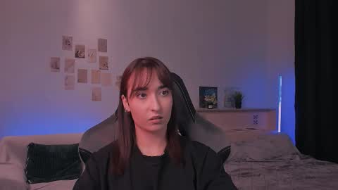 Jully online show from 10/20/25, 06:41