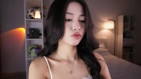 yourlittlesunrise_ online show from 05/14/26, 04:41