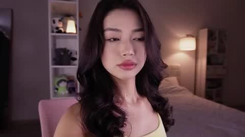 yourlittlesunrise_ online show from 06/20/26, 04:59