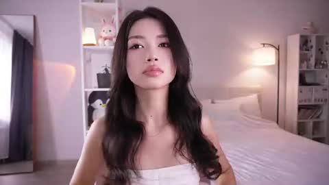 yourlittlesunrise_ online show from 08/06/26, 04:58
