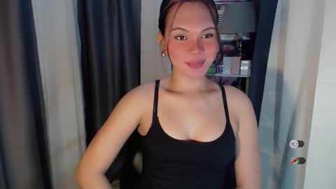 Snapshot of yourlovekylie chatting on 03/14/26, 03:23 KYLIE MORE online show from 03/14/26, 03:23