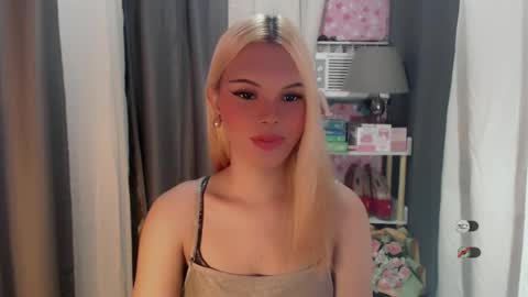 KYLIE MORE online show from 06/14/26, 07:32