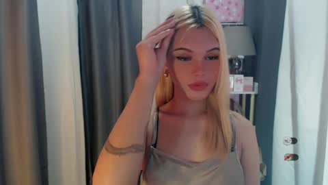 KYLIE MORE online show from 06/20/26, 06:49