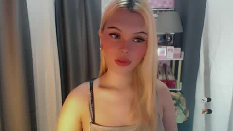 KYLIE MORE online show from 06/21/26, 06:27