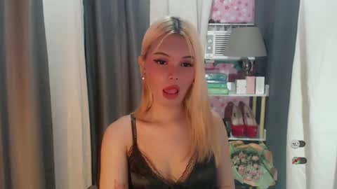 KYLIE MORE online show from 06/23/26, 06:06