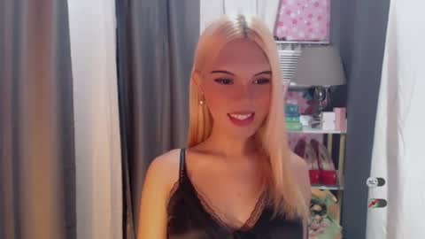 KYLIE MORE online show from 07/09/26, 07:23