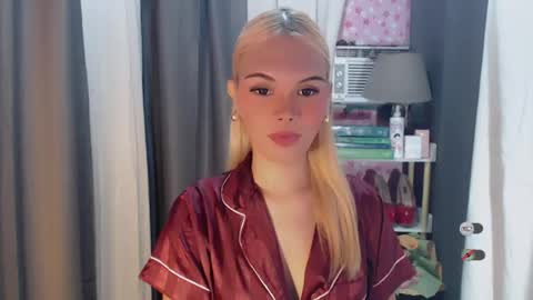 KYLIE MORE online show from 07/21/26, 05:21