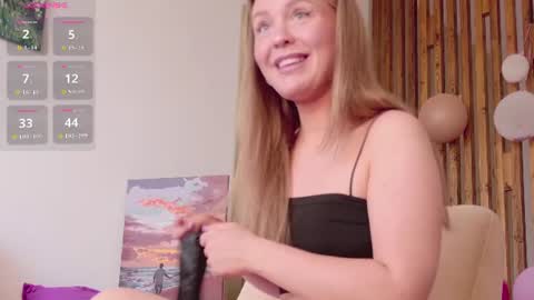 Julia 3 online show from 06/20/26, 03:04