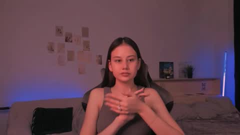 Snapshot of yourlovelystreamer chatting on 10/22/25, 01:00 Nikol online show from 10/22/25, 01:00