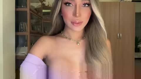 Pearl online show from 10/06/25, 08:45